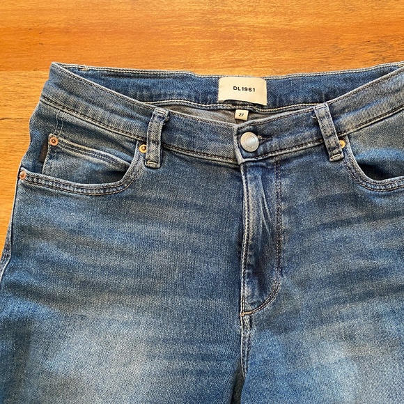 DL1961 Thea Relaxed Boyfriend Jeans - Picture 6 of 8